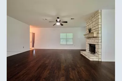 2605 N Abell Street, Wharton, TX 77488 - Photo 5