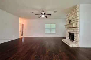 2605 N Abell St, Wharton, TX 77488 - Photo 5