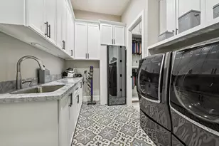 13927 Perthshire Rd, Houston, TX 77079 - Photo 37