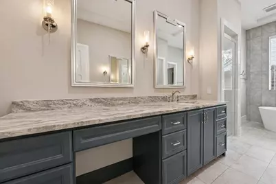 13927 Perthshire Road, Houston, TX 77079 - Photo 19