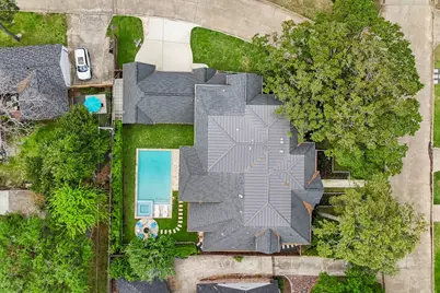 13927 Perthshire Road, Houston, TX 77079 - Photo 45