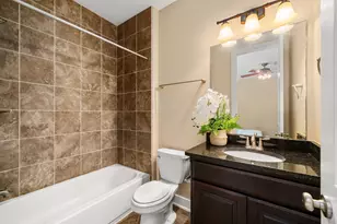 1161 Beasley Hills Ln, Houston, TX 77008 - Photo 11