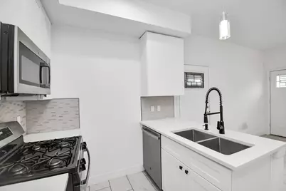 9003 Prairie View Drive #B, Houston, TX 77088 - Photo 11