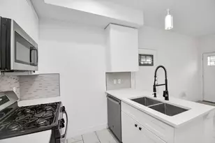 9003 Prairie View Dr, Houston, TX 77088 - Photo 11