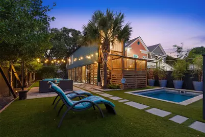 3109 Avenue M 1/2, Galveston, TX 77550 - Photo 1