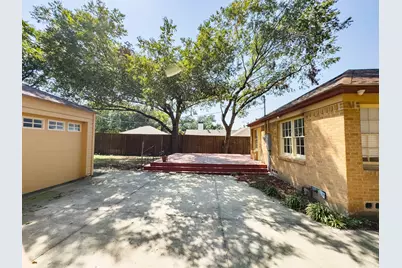 2222 Carnes Street, Dallas, TX 75208 - Photo 5