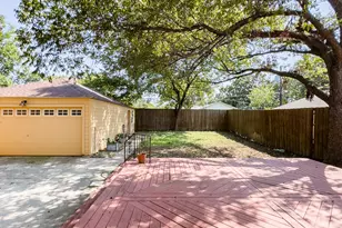 2222 Carnes St, Dallas, TX 75208 - Photo 41