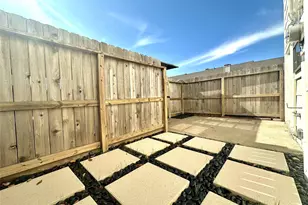 14771 Perthshire Rd, Houston, TX 77079 - Photo 7