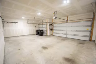 318 Cabernet Dr, Alvin, TX 77511 - Photo 47