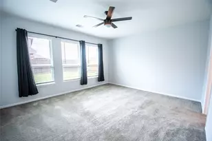 318 Cabernet Dr, Alvin, TX 77511 - Photo 33