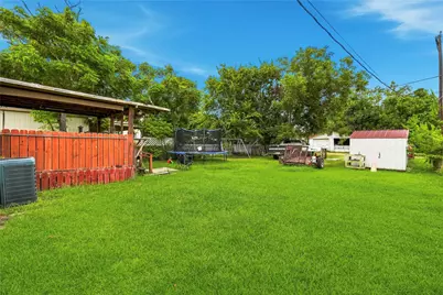 910 W 6th Street, Freeport, TX 77541 - Photo 23