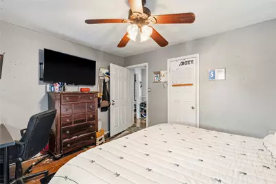 910 W 6th Street, Freeport, TX 77541 - Photo 15