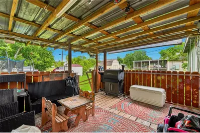 910 W 6th Street, Freeport, TX 77541 - Photo 21