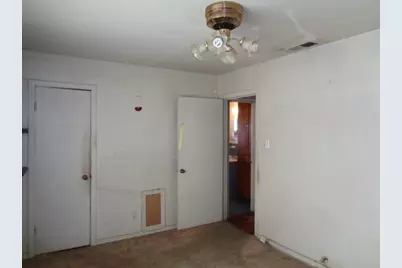 5614 Rue Street, Houston, TX 77033 - Photo 9