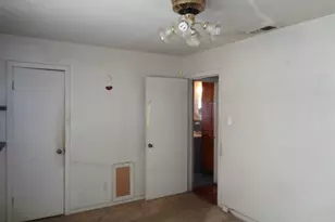 5614 Rue St, Houston, TX 77033 - Photo 9