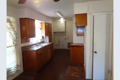 5614 Rue Street, Houston, TX 77033 - Photo 3