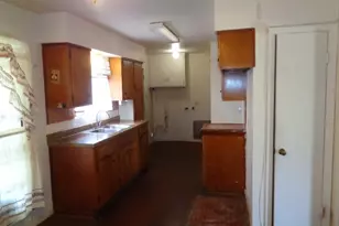 5614 Rue St, Houston, TX 77033 - Photo 3