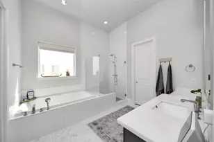 3311 Timbergrove Oaks St, Houston, TX 77008 - Photo 25