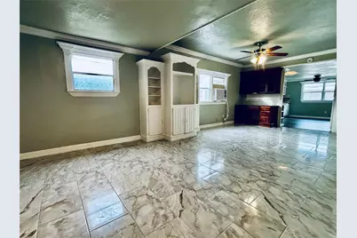 401 N 11th Street, West Columbia, TX 77486 - Photo 15