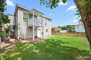 1913 30th St, Galveston, TX 77550 - Photo 25