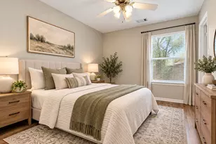 43 W Spindle Tree Cir, The Woodlands, TX 77382 - Photo 35