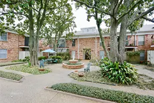 2824 Briarhurst Dr, Houston, TX 77057 - Photo 19