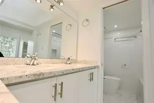 2824 Briarhurst Dr, Houston, TX 77057 - Photo 13