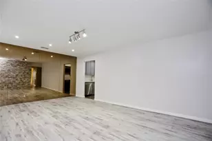 2824 Briarhurst Dr, Houston, TX 77057 - Photo 5