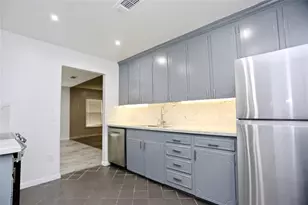 2824 Briarhurst Dr, Houston, TX 77057 - Photo 9