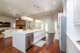 2811 King Point View Ln, Spring, TX 77388 - Photo 9