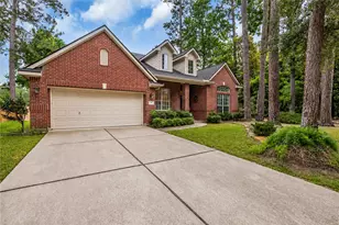 2 Clarewood Ct, Conroe, TX 77385 - Photo 1