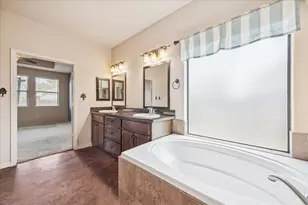 14330 S Summerchase Cir, Willis, TX 77318 - Photo 13