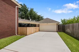 16710 Rustic Colony Dr, Sugar Land, TX 77479 - Photo 43