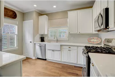 1135 Enclave Square W, Houston, TX 77077 - Photo 9
