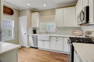1135 Enclave Square W, Houston, TX 77077 - Photo 9
