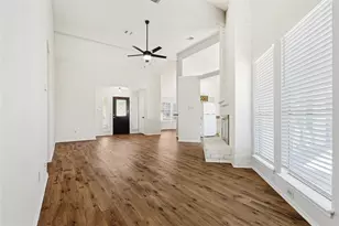 19006 Keyturn Ln, Humble, TX 77346 - Photo 5