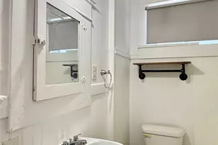 1916 26th St, Galveston, TX 77550 - Photo 17