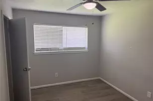 1534 Alderbrook Dr, Sugar Land, TX 77498 - Photo 9