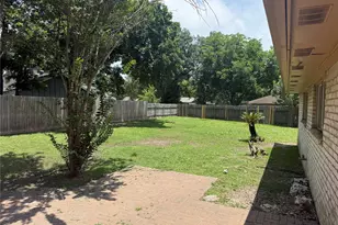 1534 Alderbrook Dr, Sugar Land, TX 77498 - Photo 27