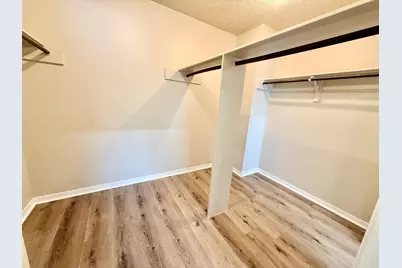 7915 Kendalia Drive, Houston, TX 77036 - Photo 21