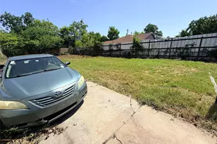 8930 Bellflower St, Houston, TX 77063 - Photo 7
