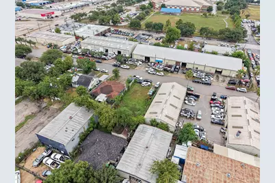 8930 Bellflower Street, Houston, TX 77063 - Photo 7