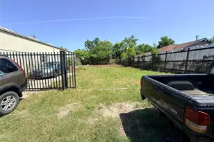 8930 Bellflower St, Houston, TX 77063 - Photo 1