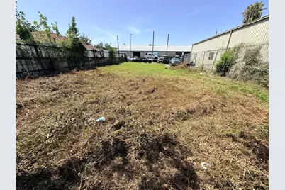 8930 Bellflower Street, Houston, TX 77063 - Photo 3