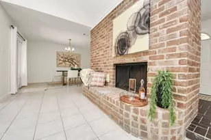 14211 Hillvale Dr, Houston, TX 77077 - Photo 23