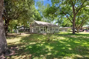 1036 Jackson St, Columbus, TX 78934 - Photo 3