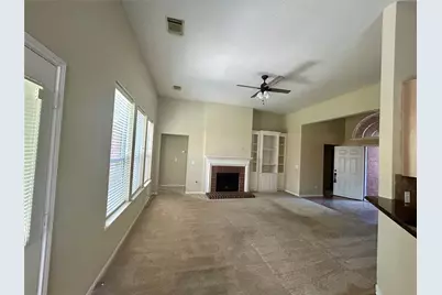 23 Tivoli Garden Court, The Woodlands, TX 77382 - Photo 9