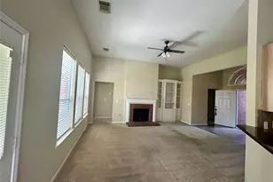 23 Tivoli Garden Ct, The Woodlands, TX 77382 - Photo 9