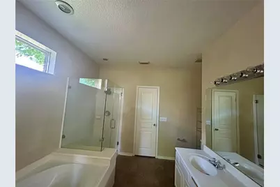 23 Tivoli Garden Court, The Woodlands, TX 77382 - Photo 15