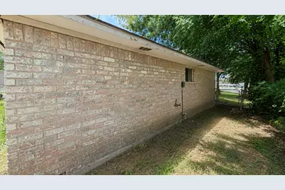 1402 Center Street, Richmond, TX 77469 - Photo 11